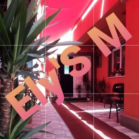 مبيت وإفطار بوخارست Ely'S Mansion-24H Check-In المظهر الخارجي الصورة