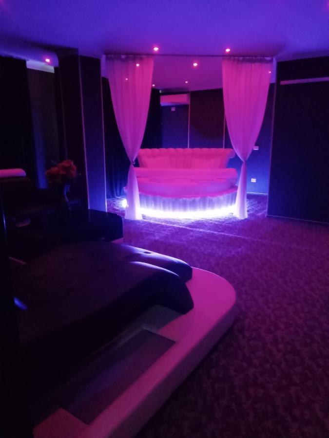مبيت وإفطار بوخارست Ely'S Mansion-24H Check-In المظهر الخارجي الصورة
